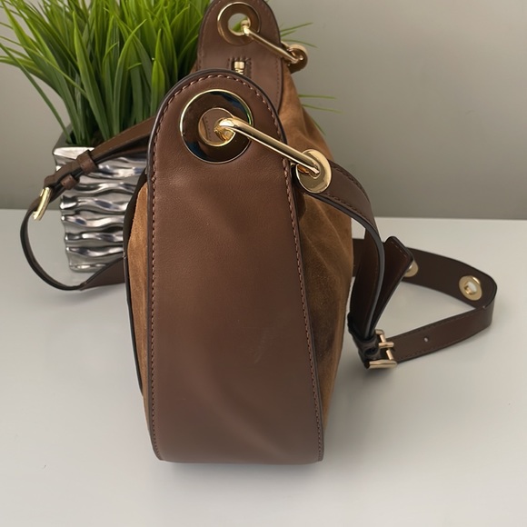 Michael Kors Raven Medium Messenger Crossbody Suede - Picture 6 of 13